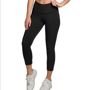 Black Capri Leggings